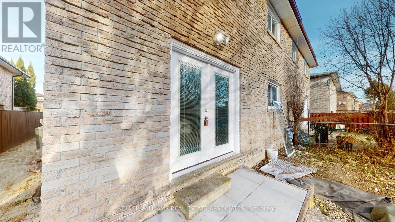 Brampton (madoc), ON L6V2W9,98 Bruce Beer DR #Lower