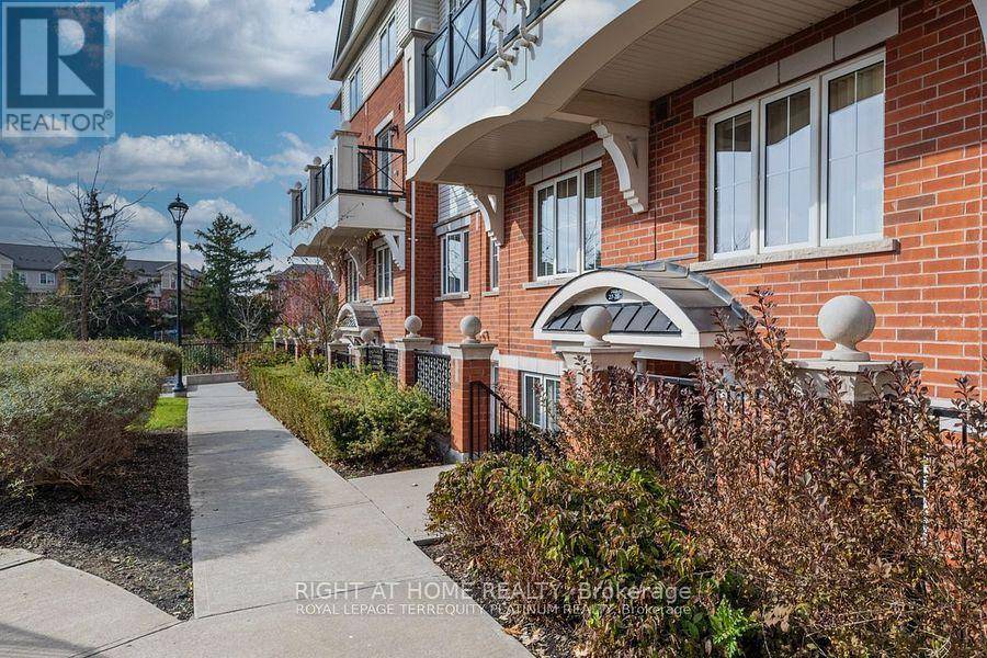 Oakville (1015 - Ro River Oaks), ON L6H0J2,2468 Post RD #27