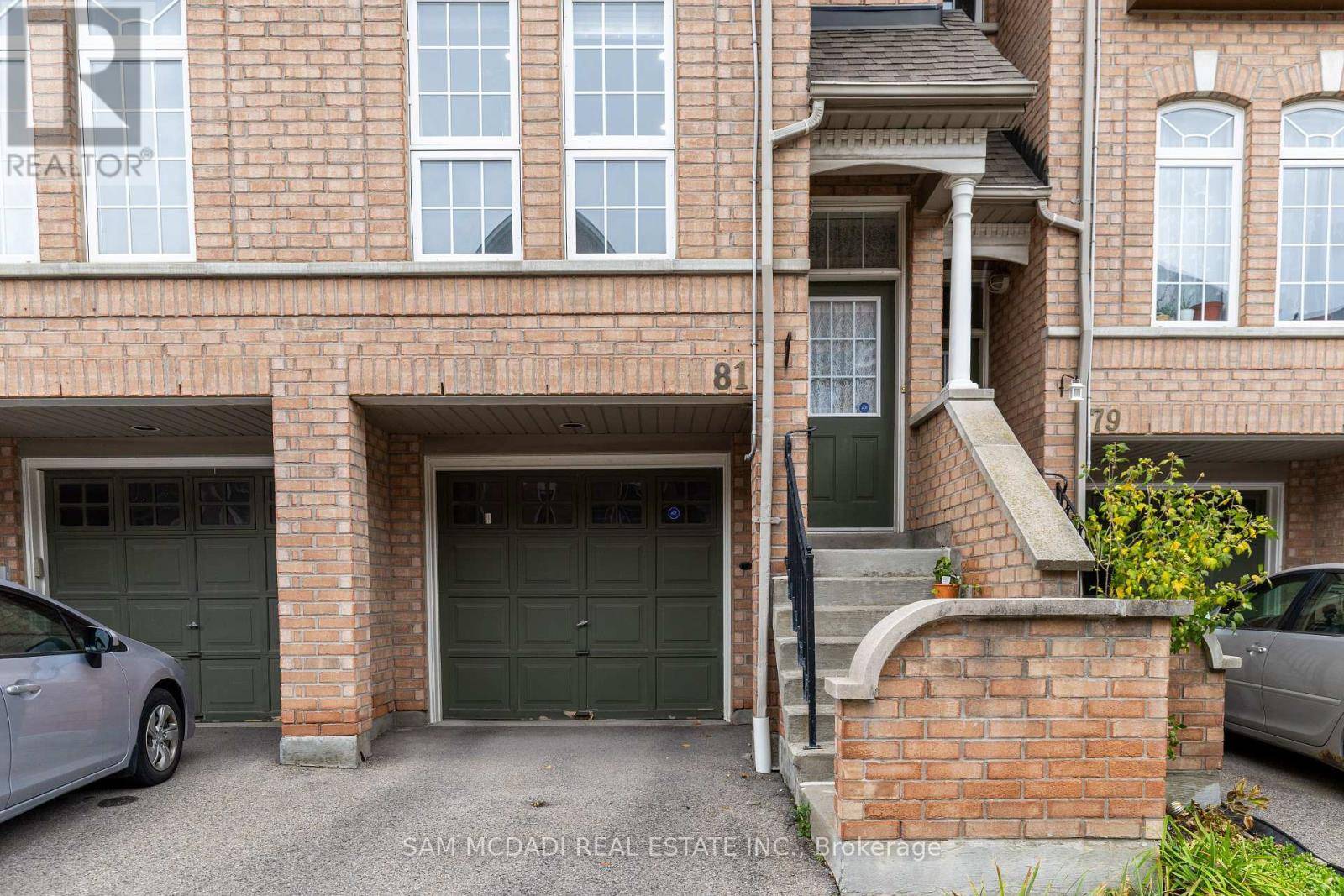 Mississauga (hurontario), ON L5R4E7,50 Strathaven DR #81