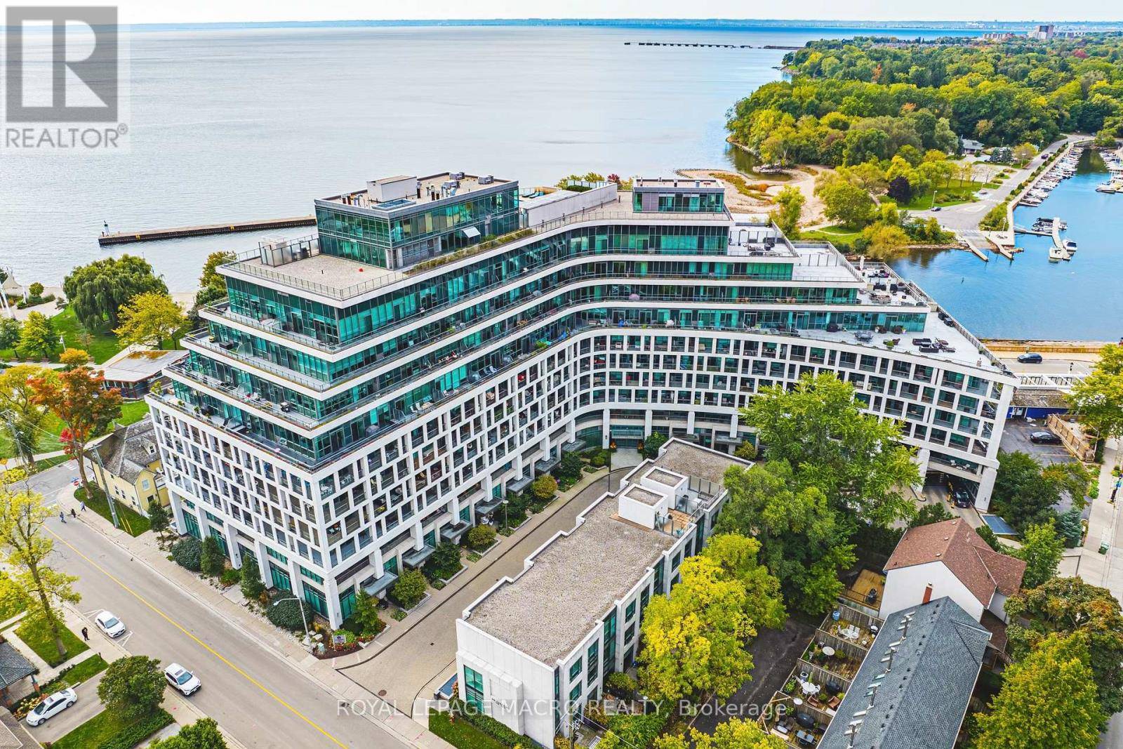 Oakville (br Bronte), ON L6L0E1,11 Bronte RD #503