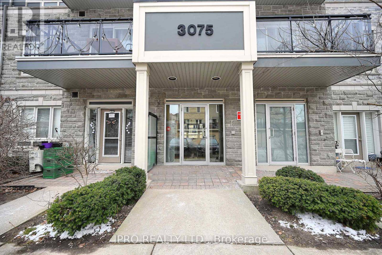 Mississauga (churchill Meadows), ON L5M0M4,3075 Thomas ST #303