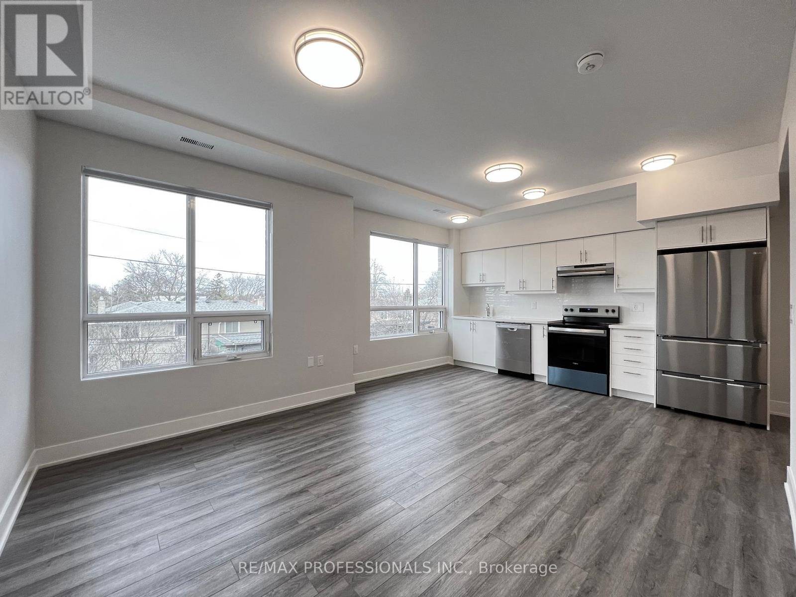 Toronto (eringate-centennial-west Deane), ON M9C3W1,62 Dixfield DR #133