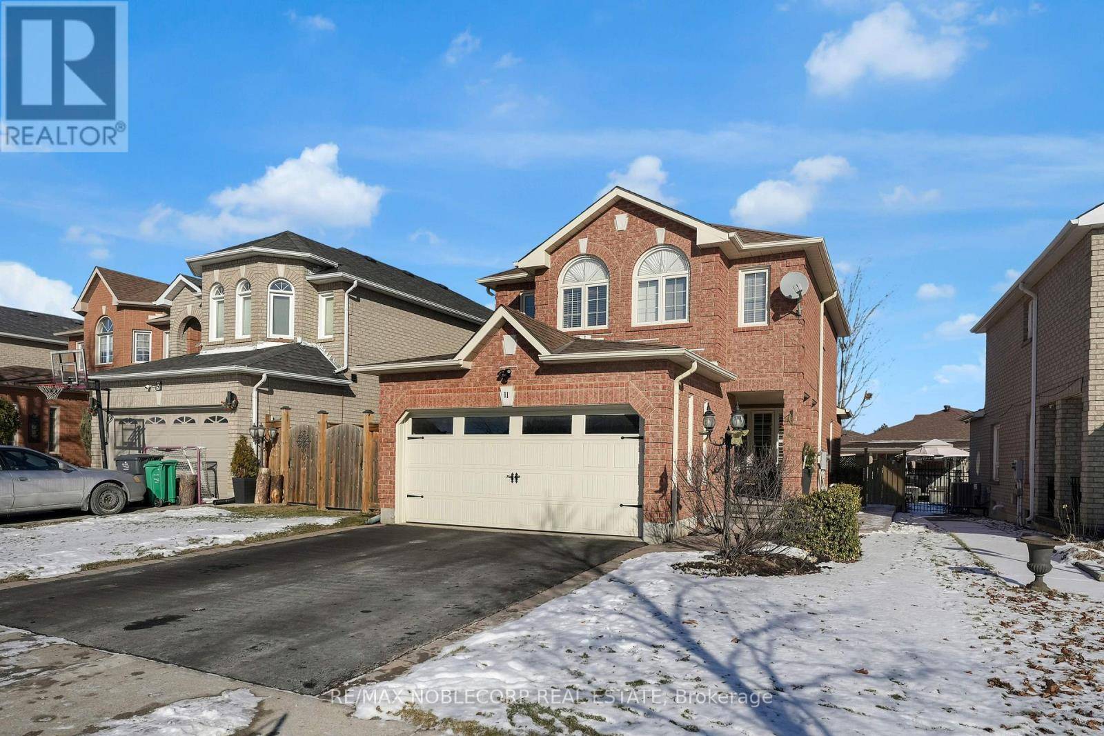 Caledon (bolton East), ON L7E1W8,11 ROYALTON DRIVE