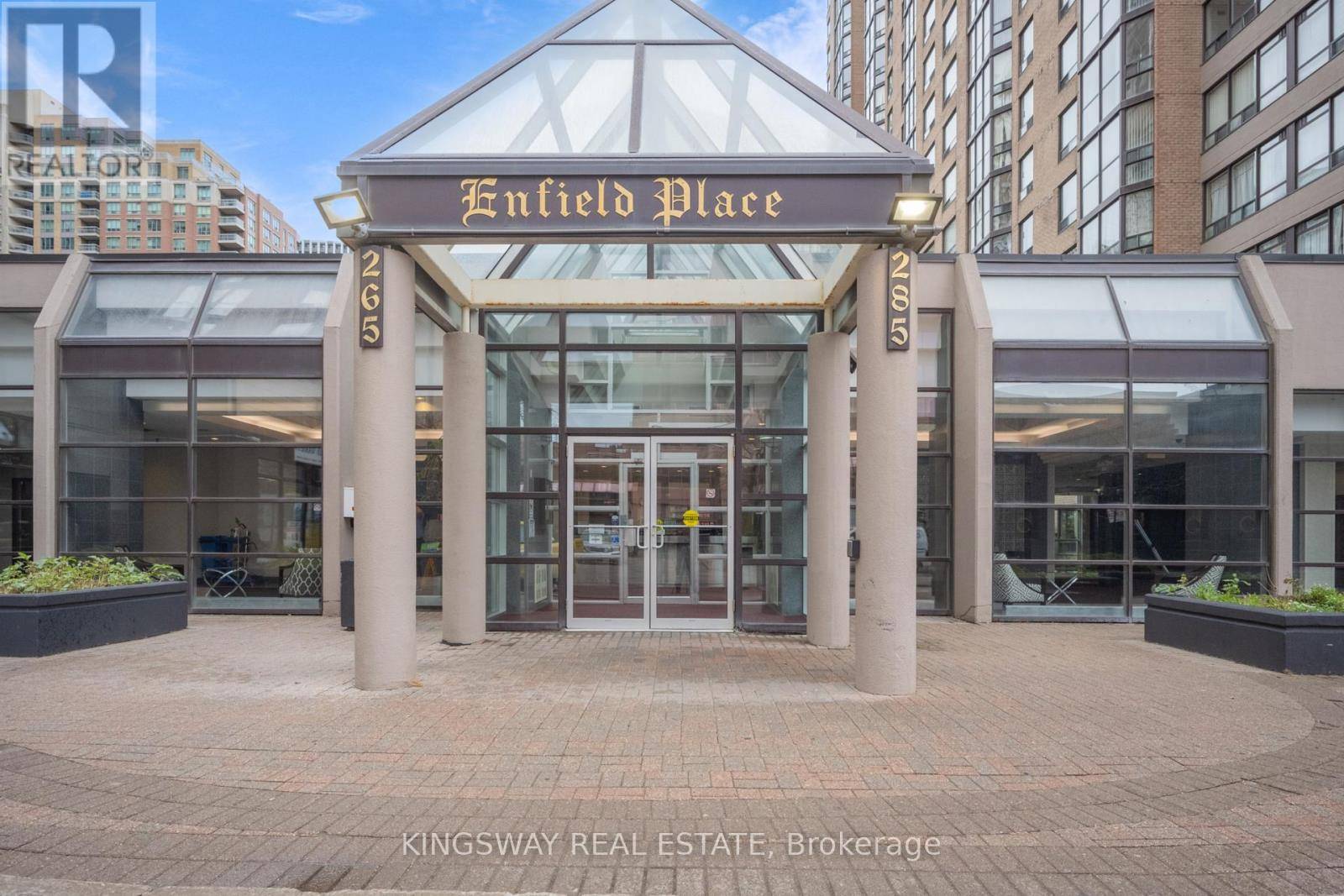 Mississauga (city Centre), ON L5B3Y6,285 Enfield PL #PH09