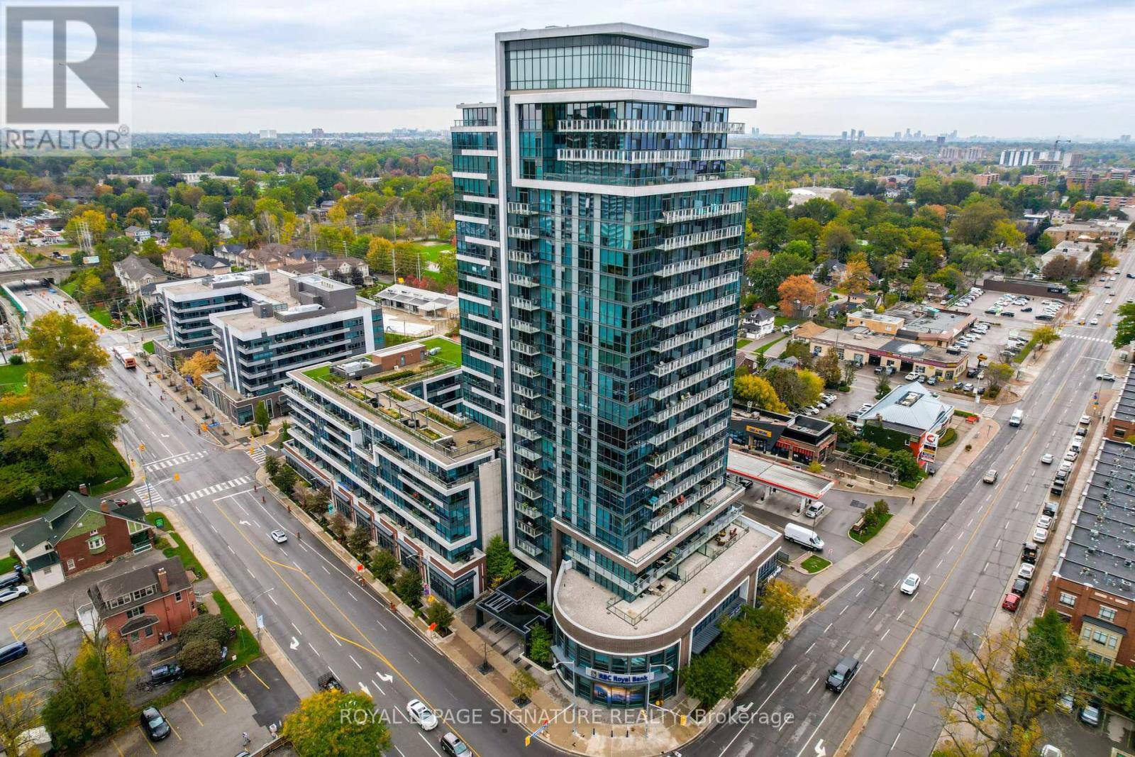 Mississauga (port Credit), ON L5G0A3,1 Hurontario ST #405