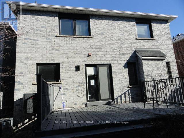 Mississauga (east Credit), ON L5V2S2,963 FIELDER DRIVE