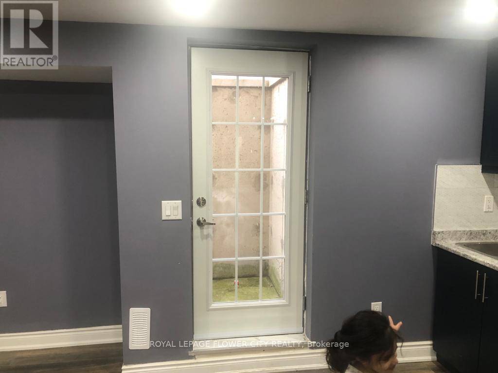 Brampton (northwest Brampton), ON L7A4J4,22 BUCKSAW STREET W