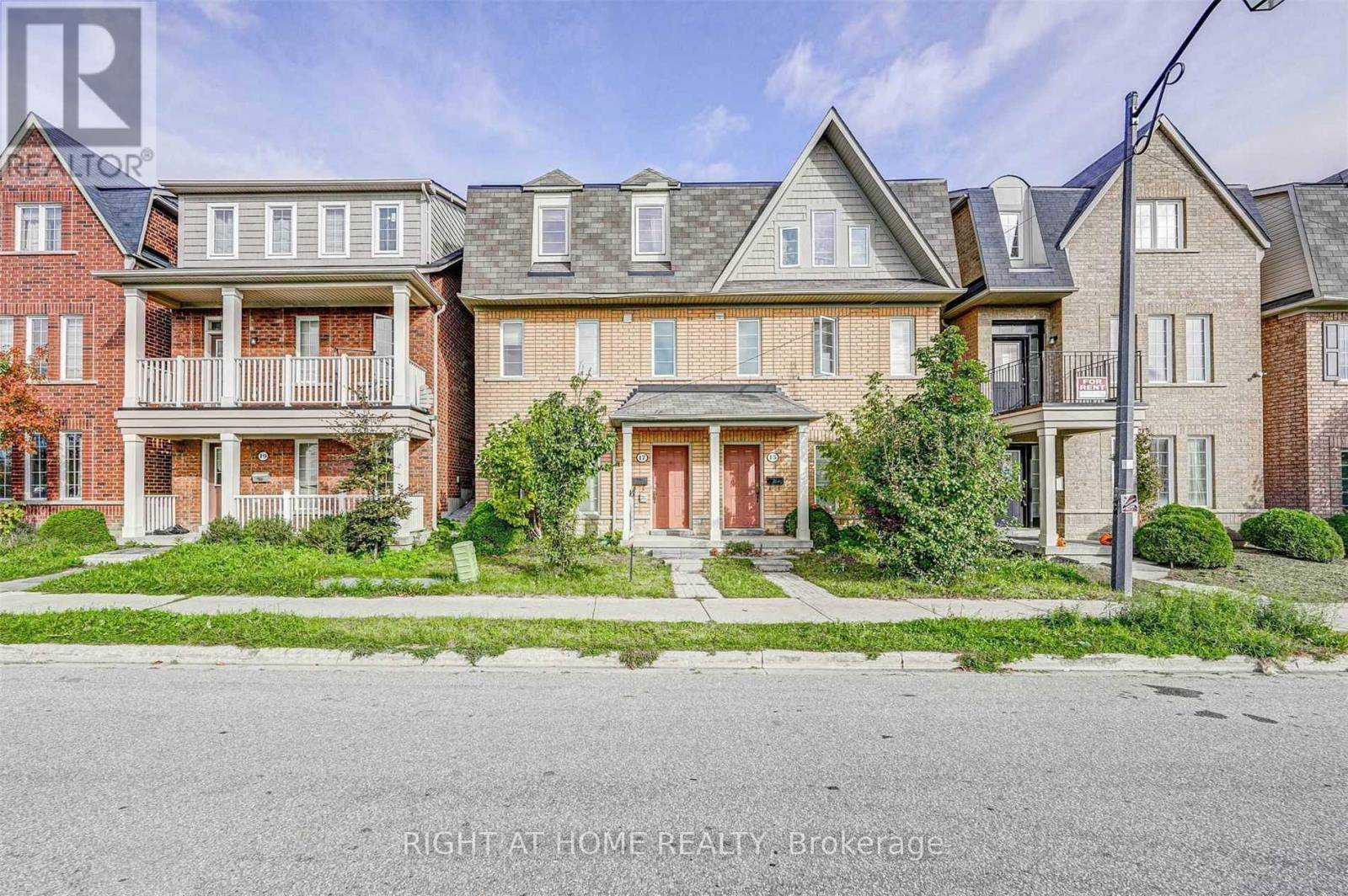 Toronto (york University Heights), ON M3J0A1,17 BOOT TERRACE