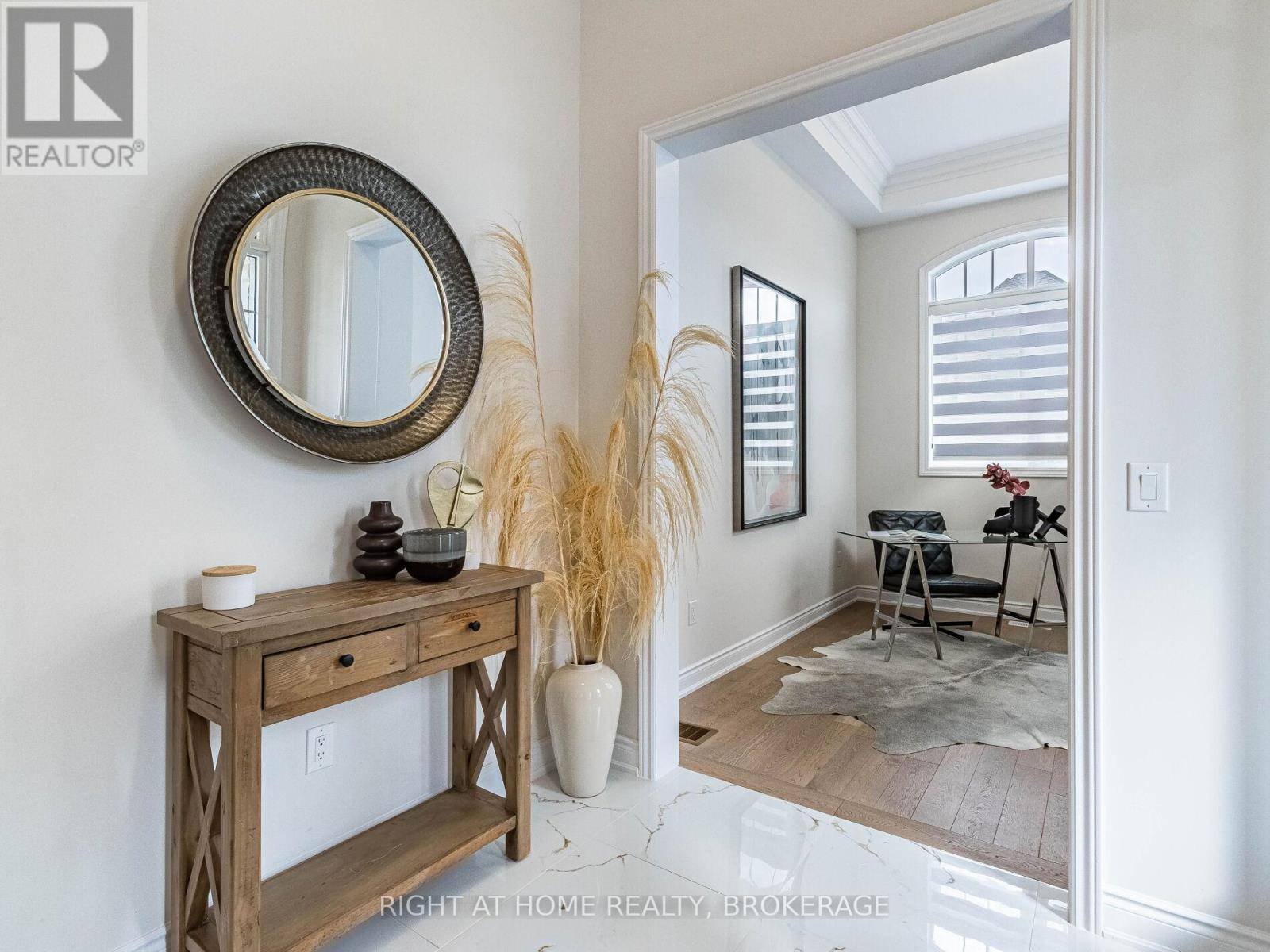 Oakville (go Glenorchy), ON L6H0Z2,95 VIVA GARDENS