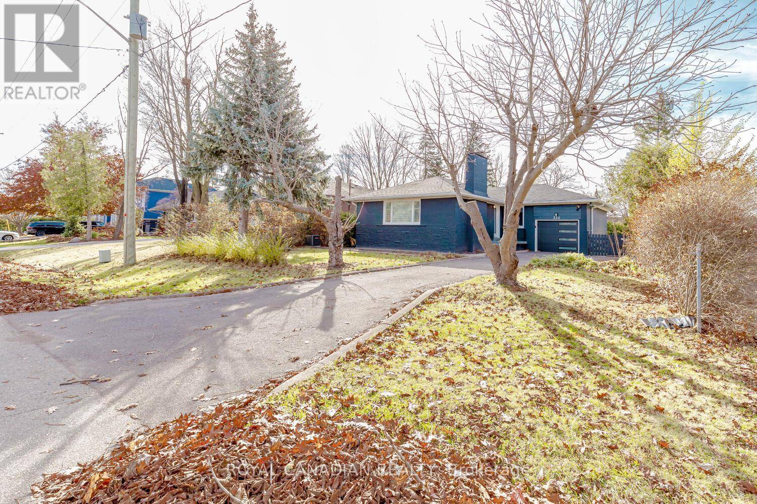 Oakville (1020 - Wo West), ON L6K2K8,334 Burton RD #BSMT