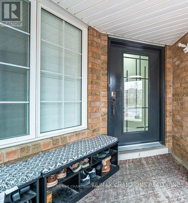 Brampton (sandringham-wellington), ON L6R1X2,78 LARKSPUR ROAD