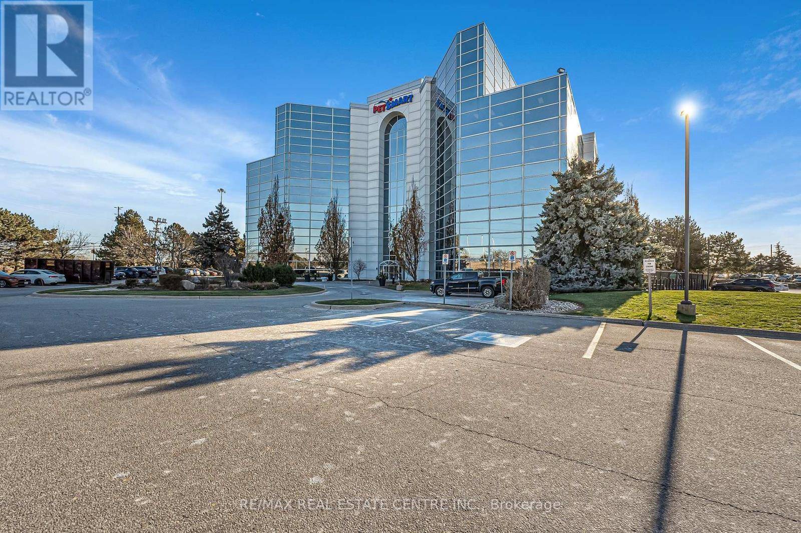 Burlington (industrial Burlington), ON L7L6B2,1100 Burloak DR #12