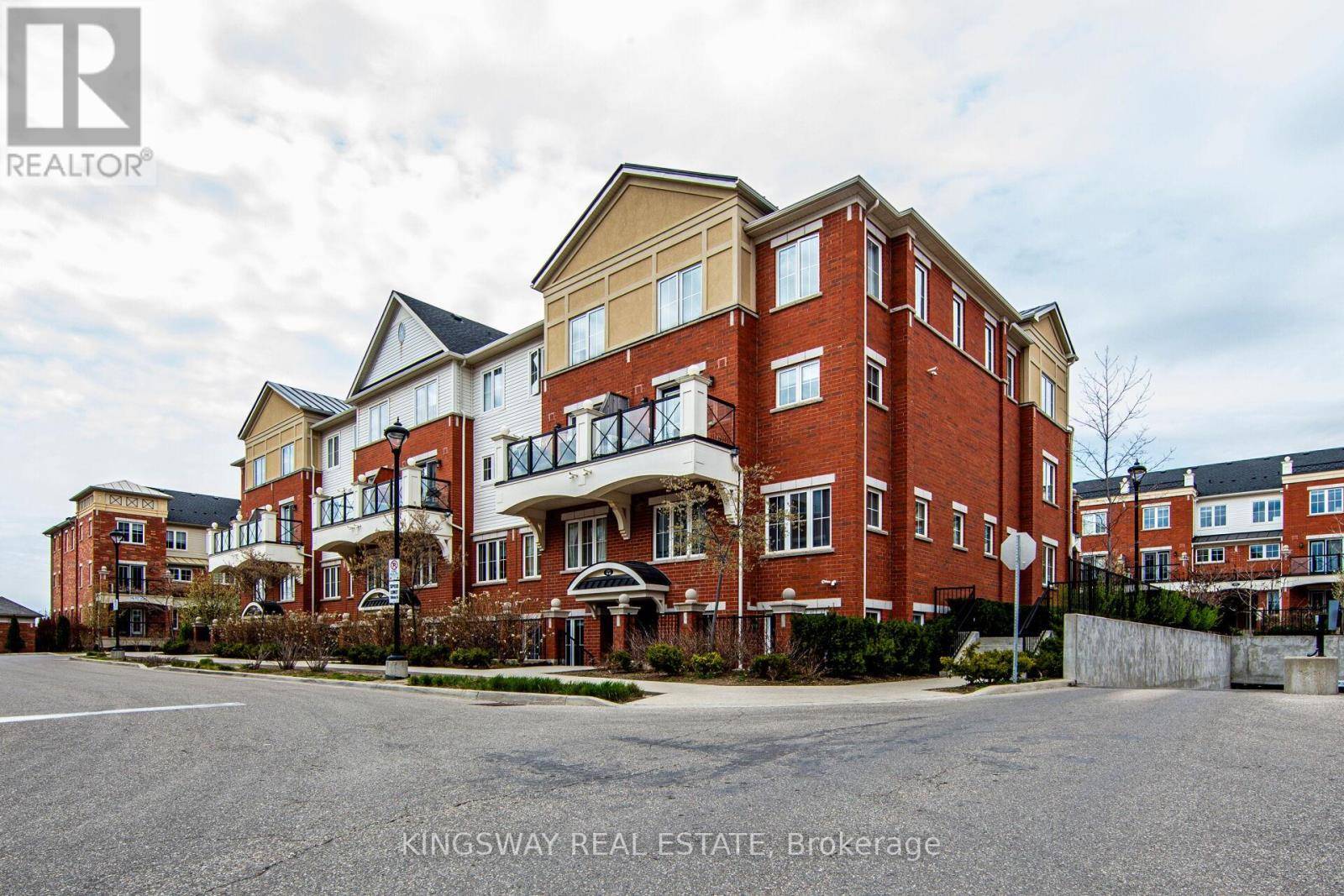 Oakville (ro River Oaks), ON L6H0K1,2492 POST ROAD