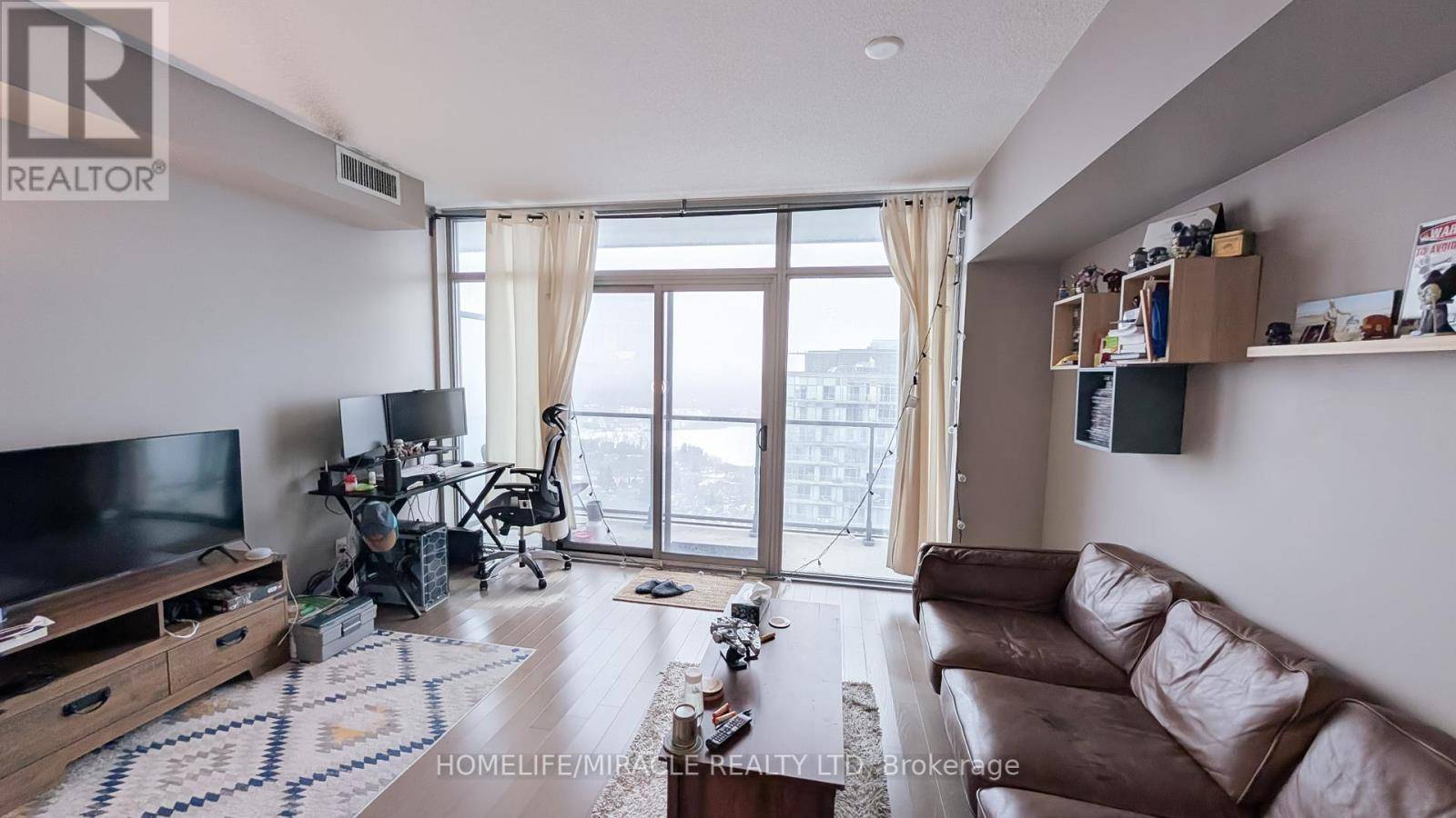 Toronto (high Park-swansea), ON M6S5B5,105 The Queensway #3012