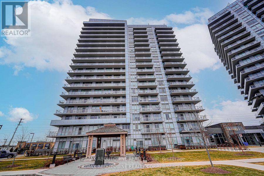 Mississauga (central Erin Mills), ON L5M2E3,4677 Glen Erin DR #102