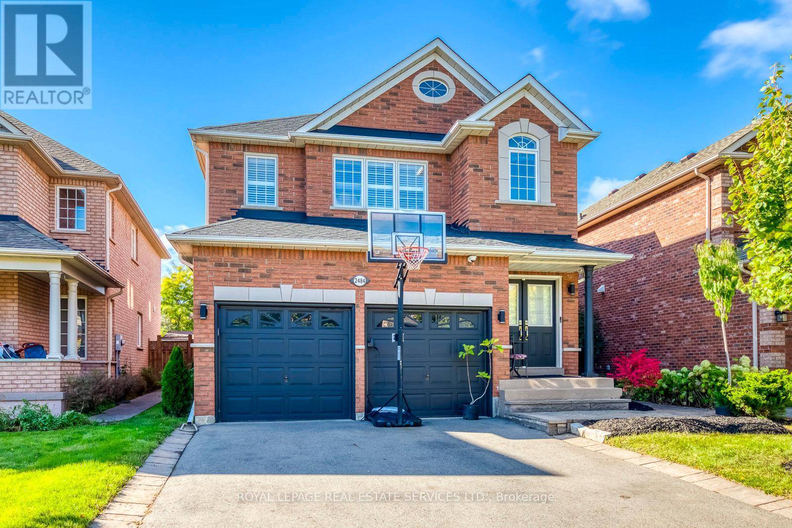 Oakville (1015 - Ro River Oaks), ON L6H6S1,2484 LOGAN AVENUE