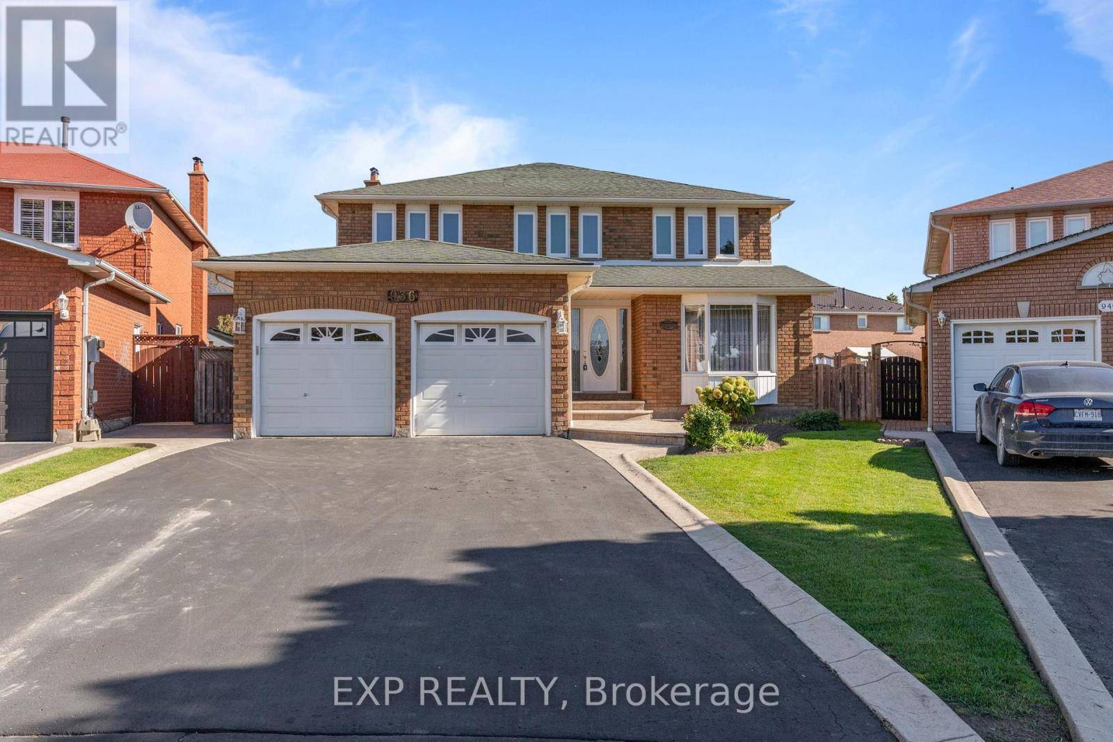 Mississauga (east Credit), ON L5V1C9,936 SUMMERBREEZE COURT