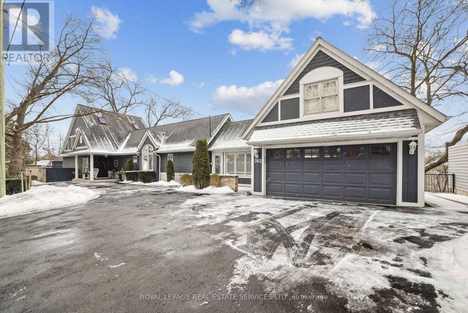 Oakville (oo Old Oakville), ON L6J3H5,382 TRAFALGAR ROAD