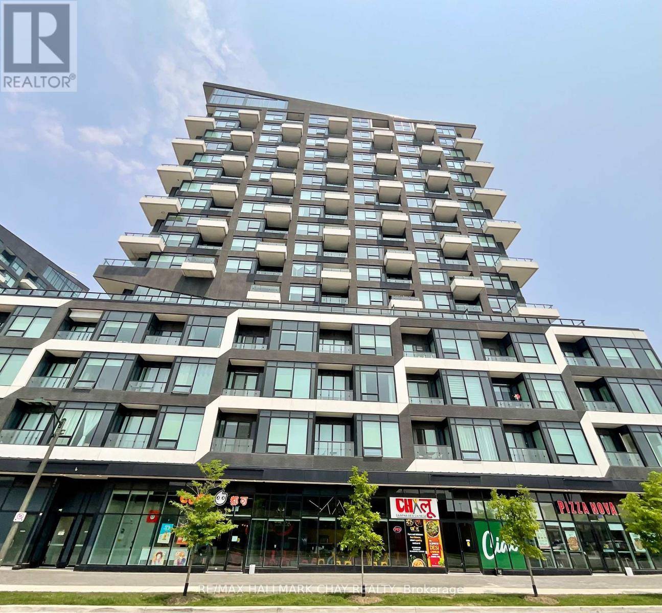 Oakville (ro River Oaks), ON L6H3R7,2481 Taunton RD #363