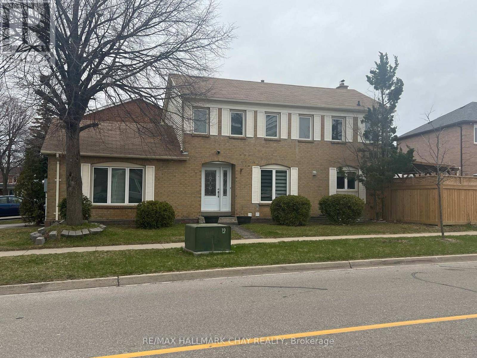 Brampton (westgate), ON L9S4V2,54 Nimrod CRES #Basement