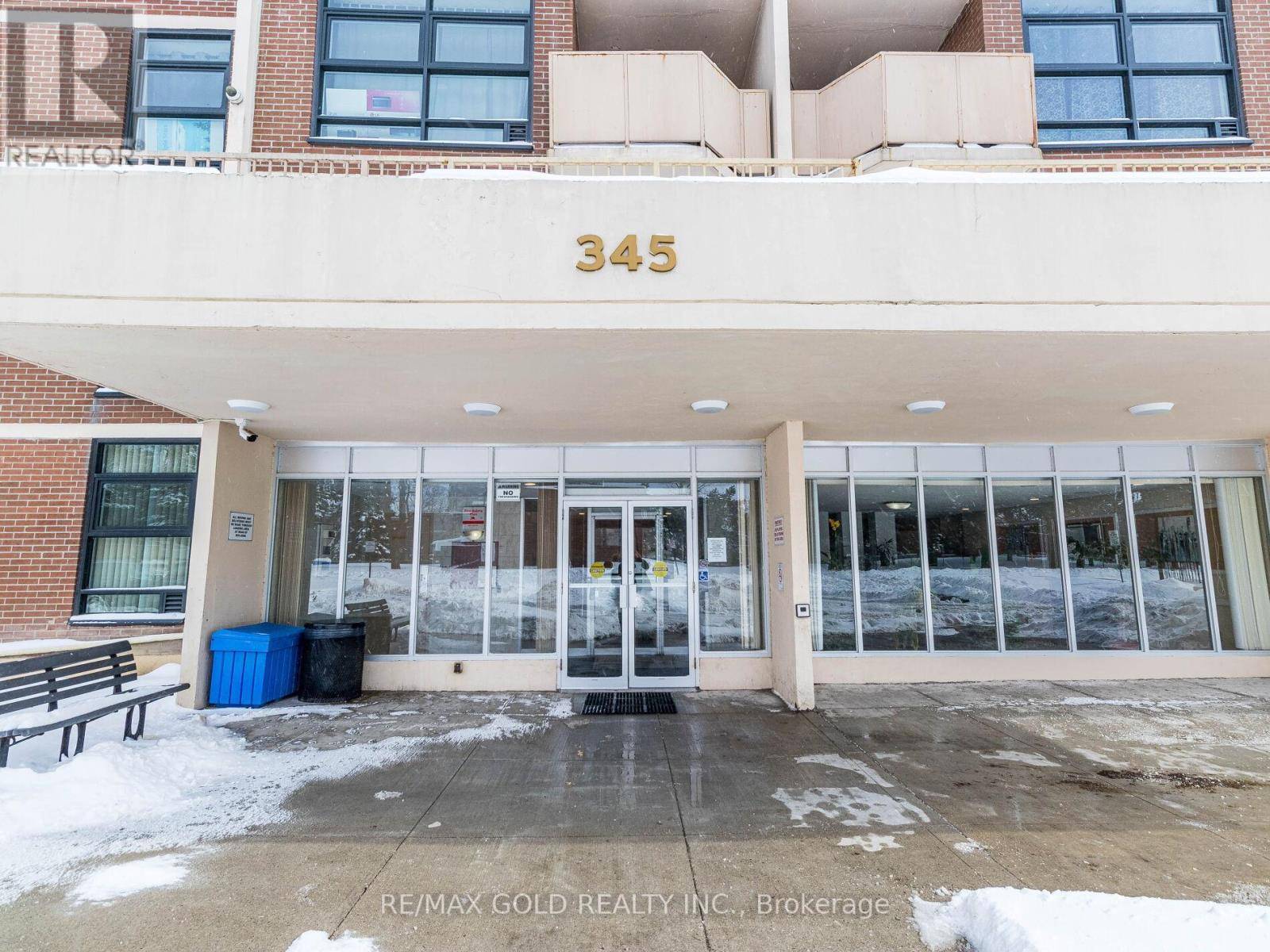 Toronto (black Creek), ON M3N2P4,345 Driftwood AVE #407