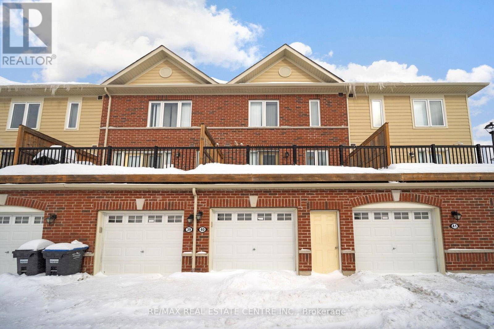 Brampton (sandringham-wellington), ON L7A0A1,250 Sunny Meadow BLVD #40