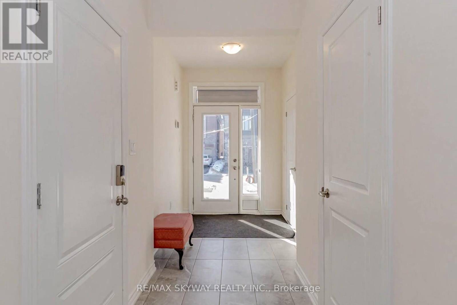 Caledon, ON L7C4H9,29 THORNVALLEY TERRACE W