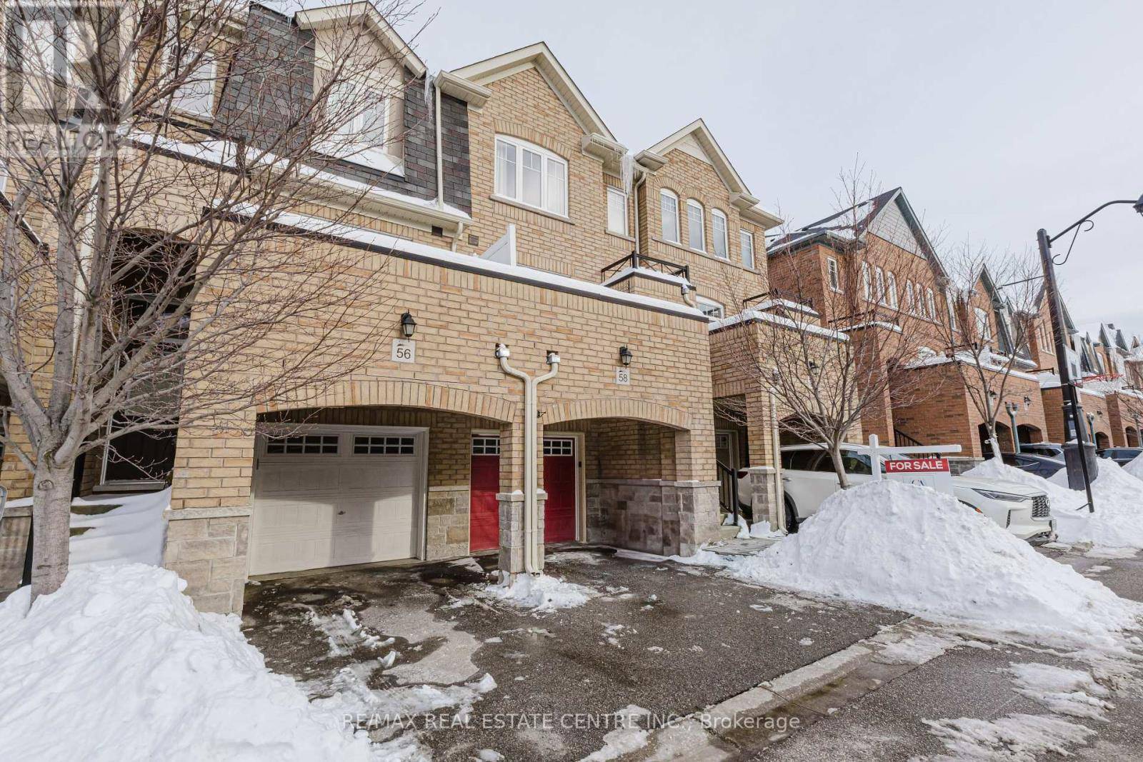 Brampton (heart Lake East), ON L6Z0G9,58 MAGDALENE CRESCENT