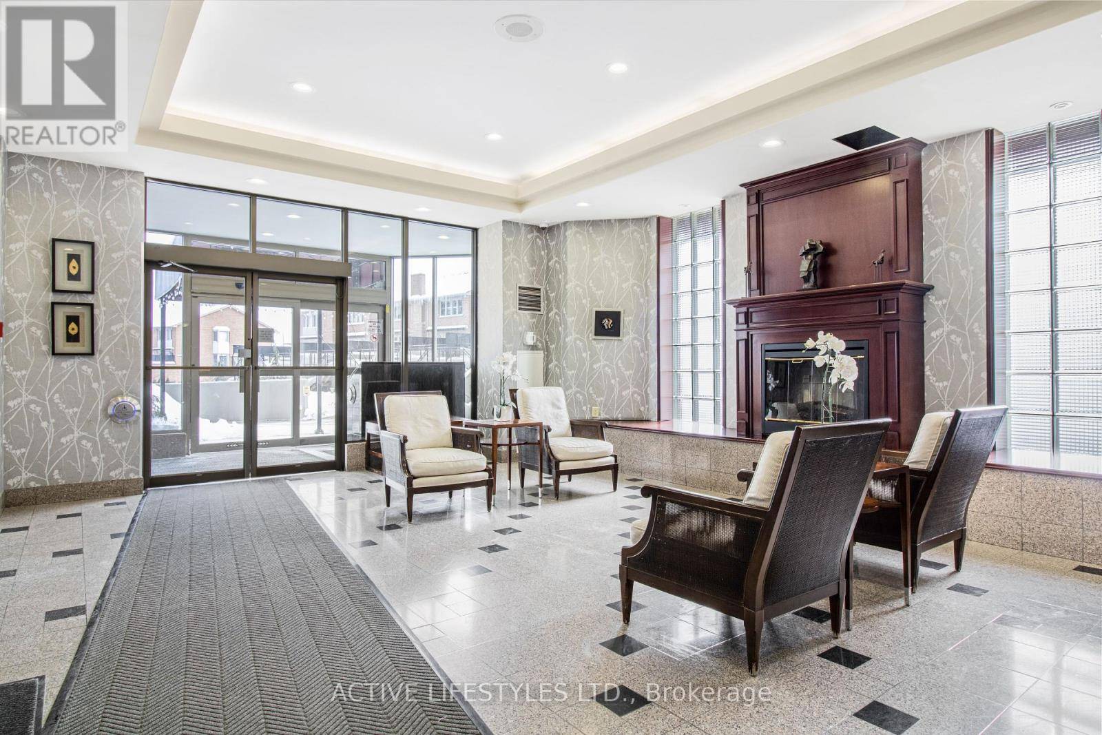 Mississauga (city Centre), ON L5B3J4,3605 Kariya DR #802