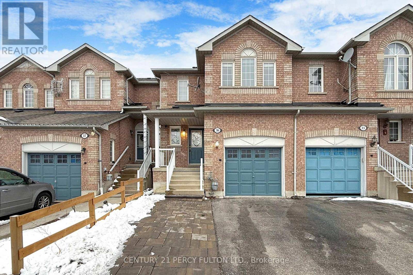 Brampton (bram East), ON L6P1P6,21 Eastview Gate #36