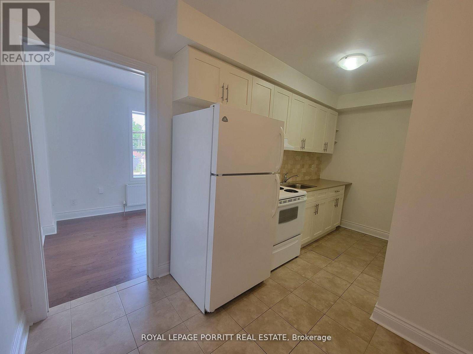 Toronto (long Branch), ON M8W1N5,3511 Lake Shore BLVD West #5