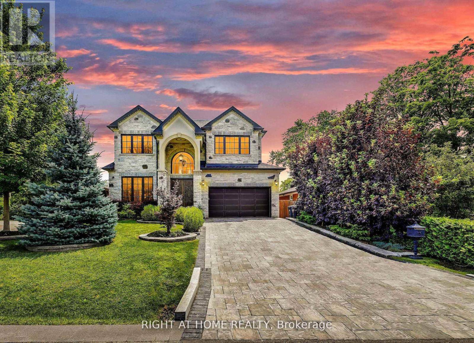 Mississauga (mineola), ON L5G1Y9,484 AVONWOOD DRIVE