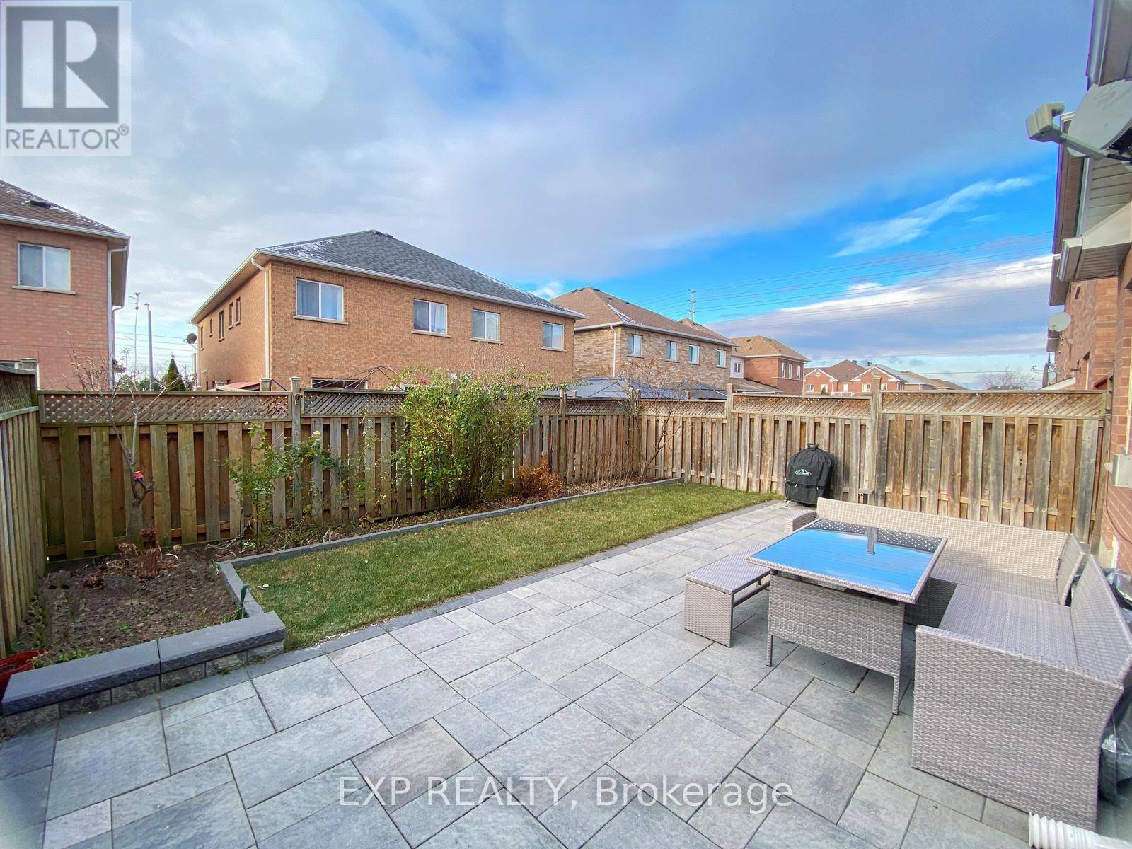 Mississauga (churchill Meadows), ON L5M7B5,5668 DOLMITE HEIGHTS