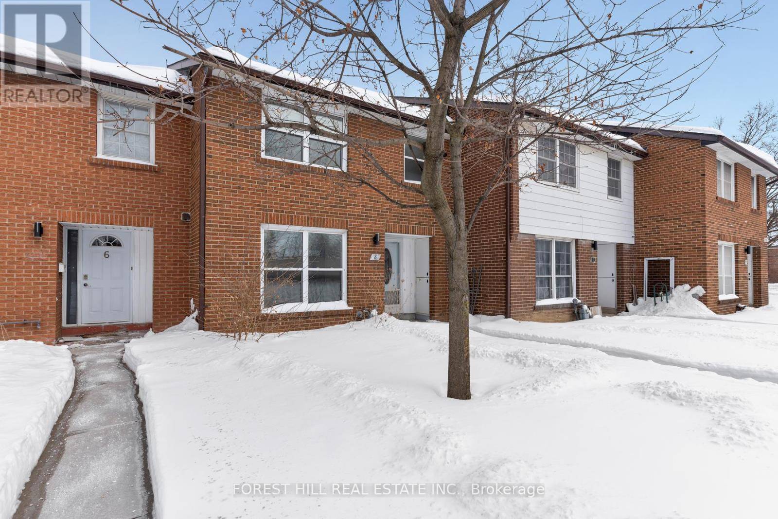 Brampton (avondale), ON L6T1V1,8 BALMORAL DRIVE