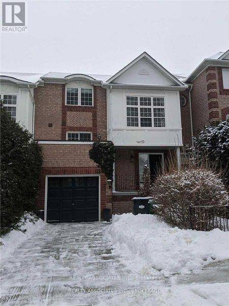 Mississauga (cooksville), ON L5B4L5,199 Hillcrest AVE #38