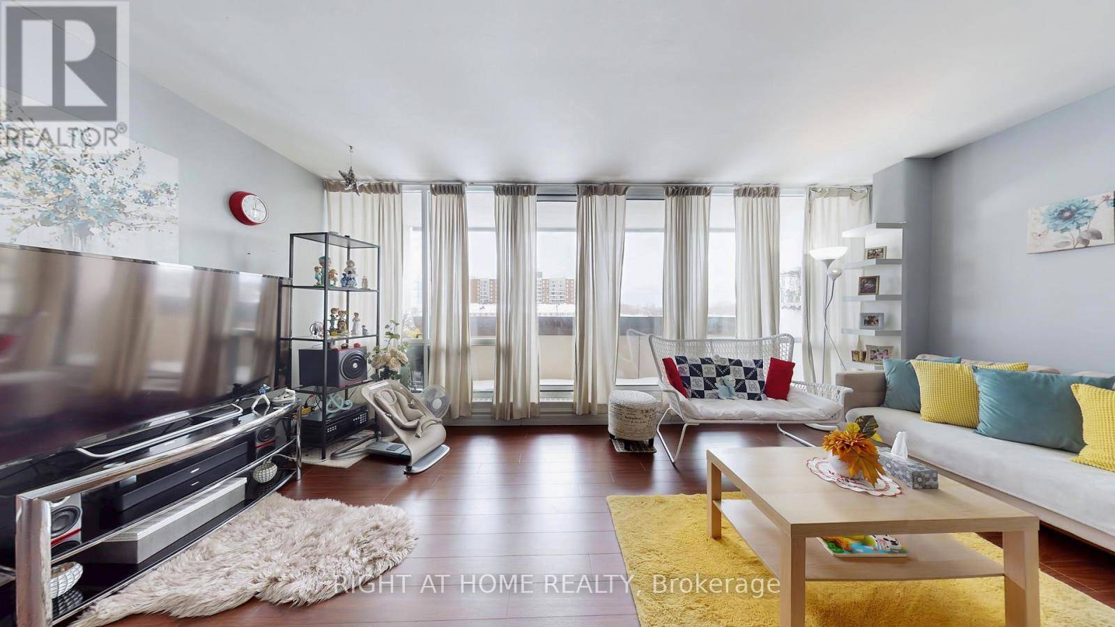Toronto (york University Heights), ON M3J1V5,455 Sentinel RD #711