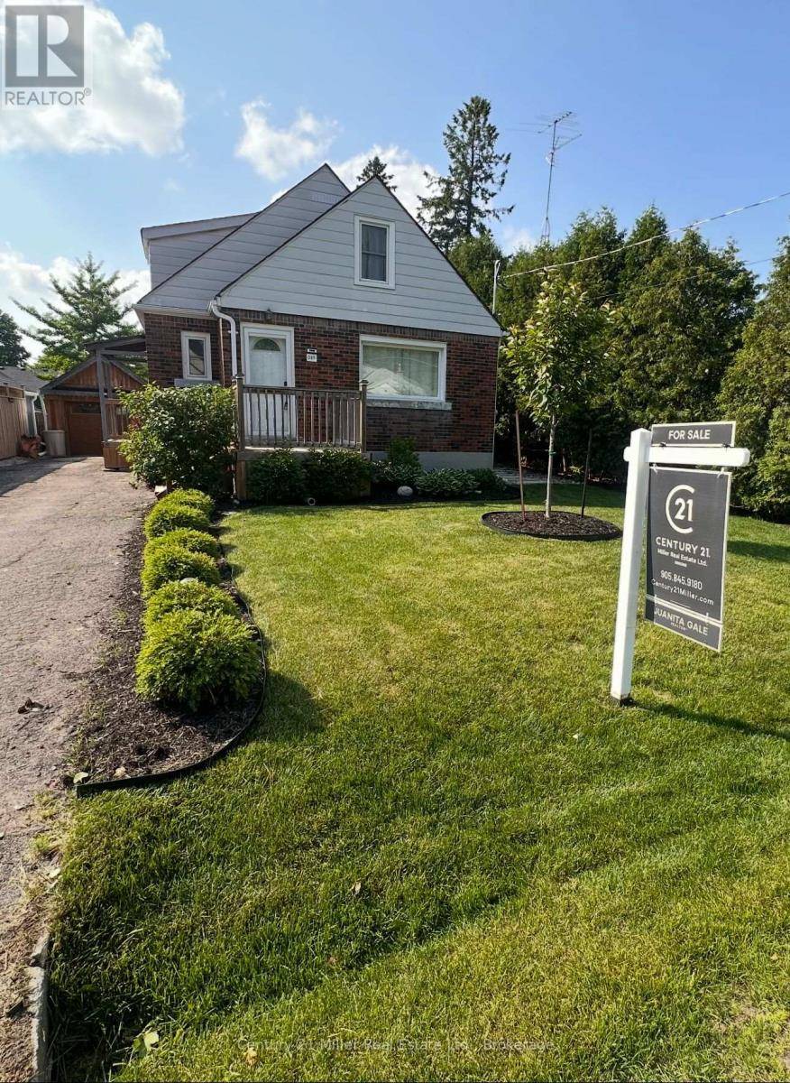 Halton Hills (ac Acton), ON L7J1M7,281 PEEL STREET