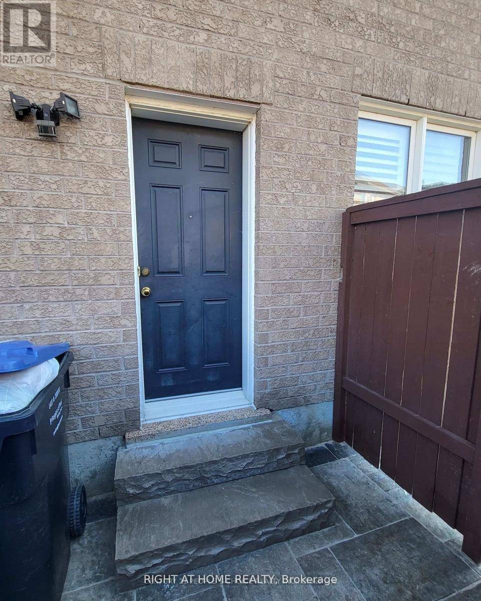 Mississauga (meadowvale Village), ON L5W0C3,7330 St Barbara BLVD #Basment