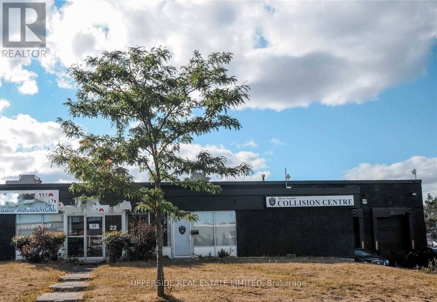 Toronto (york University Heights), ON M3J2B8,24 VANLEY CRESCENT