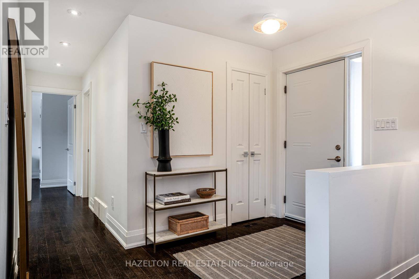 Oakville (wo West), ON L6L2S9,1171 TISDALE STREET