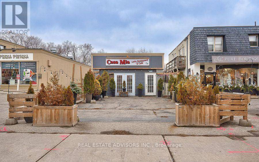 Oakville (br Bronte), ON L6L1H4,2361 LAKESHORE ROAD W