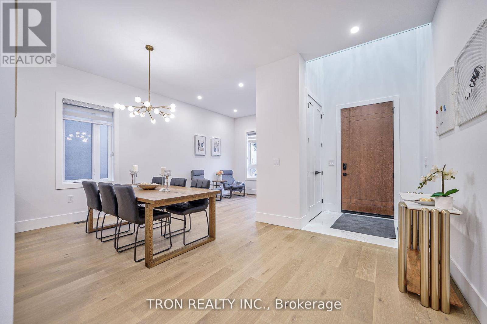Toronto (stonegate-queensway), ON M8Z3N8,38 UNO DRIVE