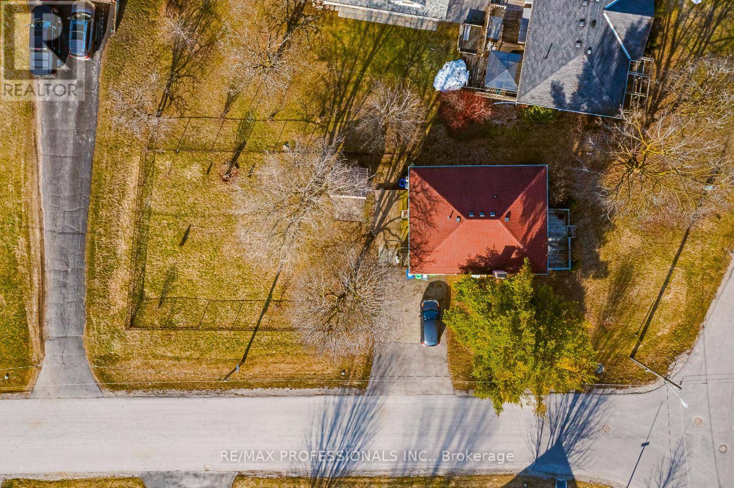 Caledon (bolton East), ON L7E2C6,31 NORTON BOULEVARD
