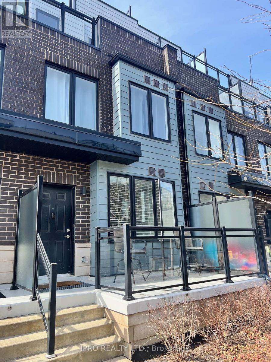 Mississauga (clarkson), ON L5J0B3,2285 McNab LN #7