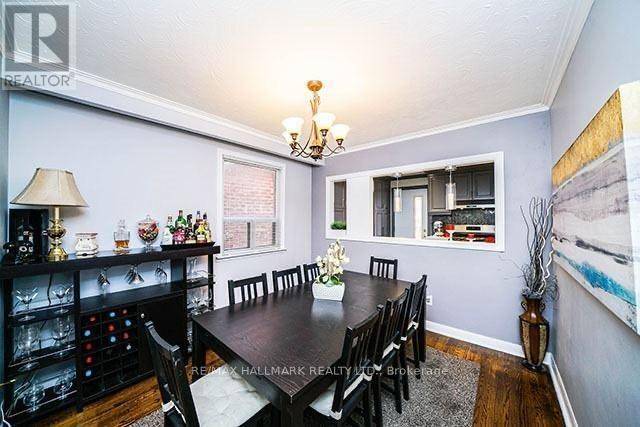 Toronto (rockcliffe-smythe), ON M6N4S6,50 GRAY AVENUE