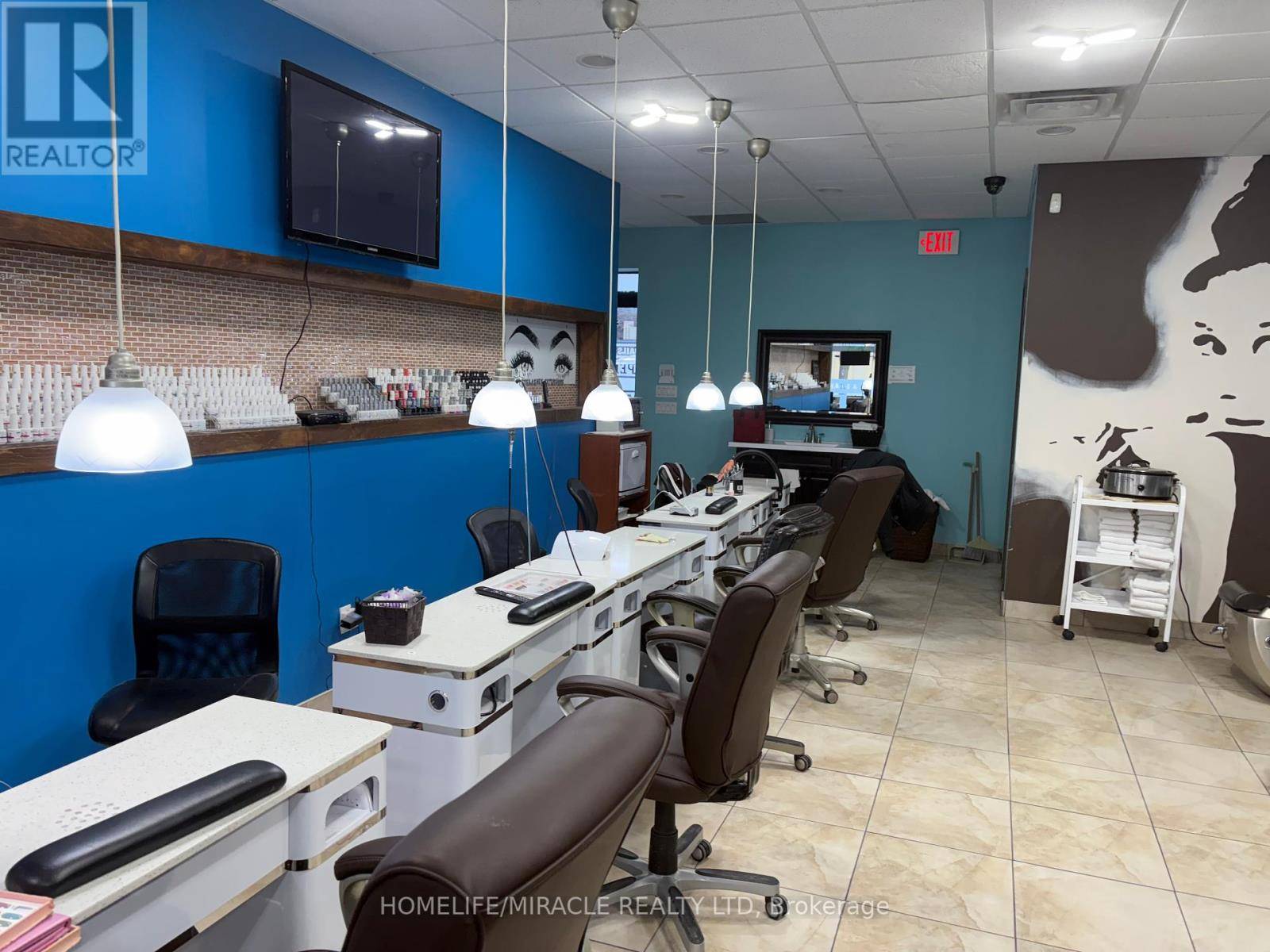 Brampton (downtown Brampton), ON L6X1M9,0 MAIN STREET