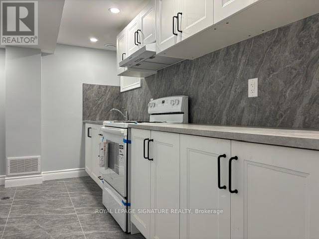 Mississauga (streetsville), ON L5N1J4,26 Kenninghall BLVD #Lower