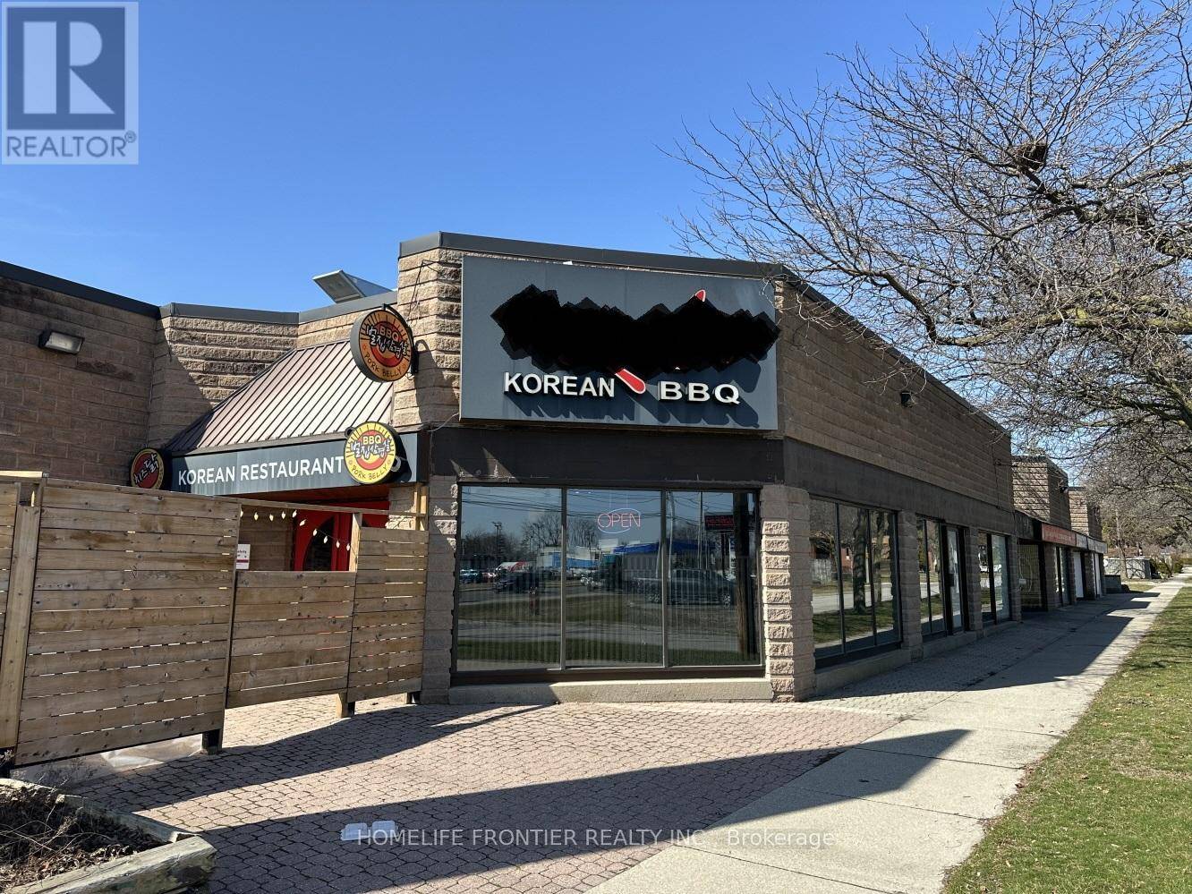 Mississauga (cooksville), ON L5A1W8,257 Dundas ST East #8&9