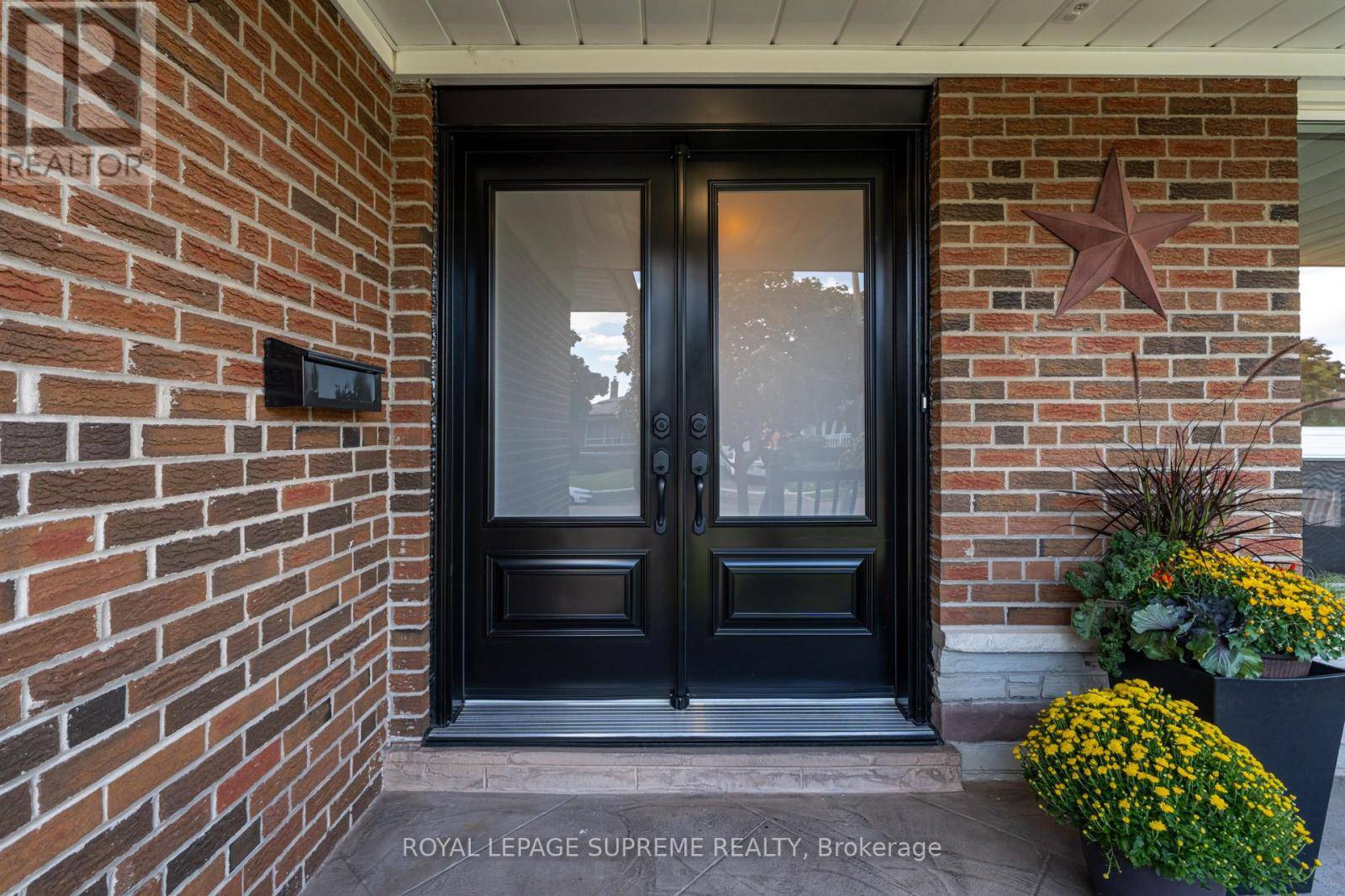 Mississauga (applewood), ON L4X1N5,1468 GOLDMAR DRIVE