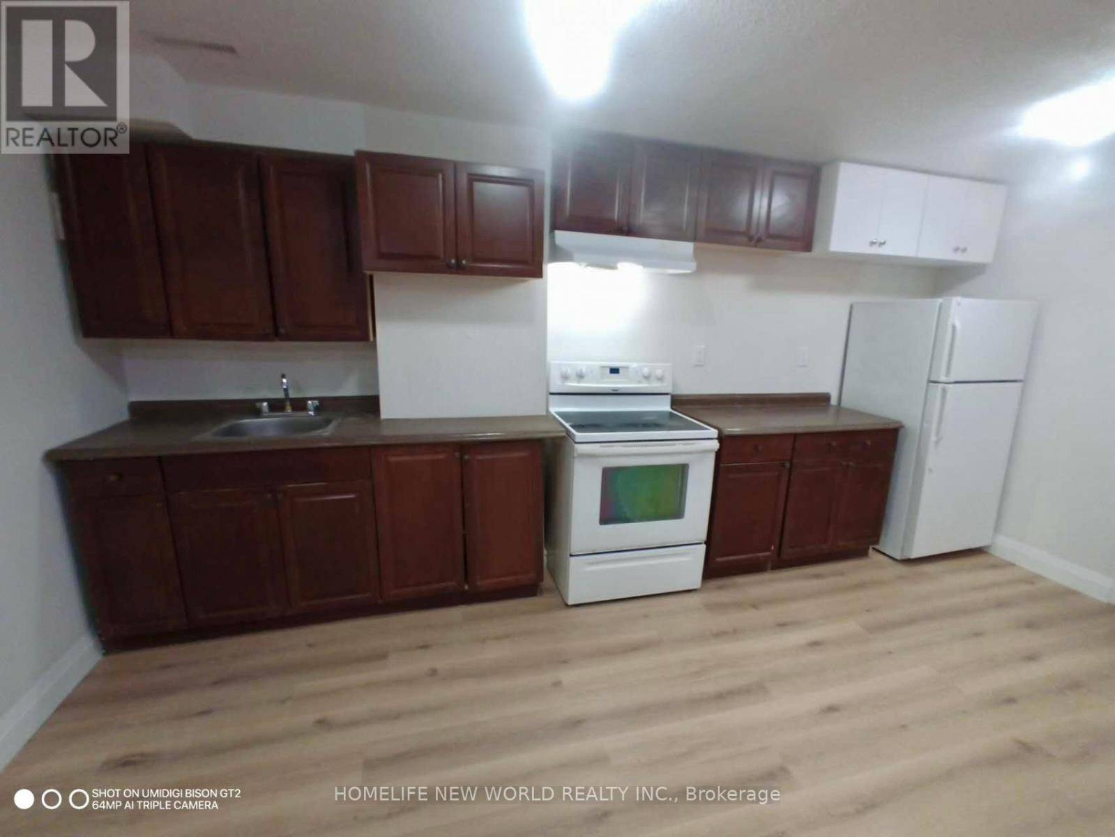 Mississauga (central Erin Mills), ON L5M5L9,5975 Leeside CRES #Lower